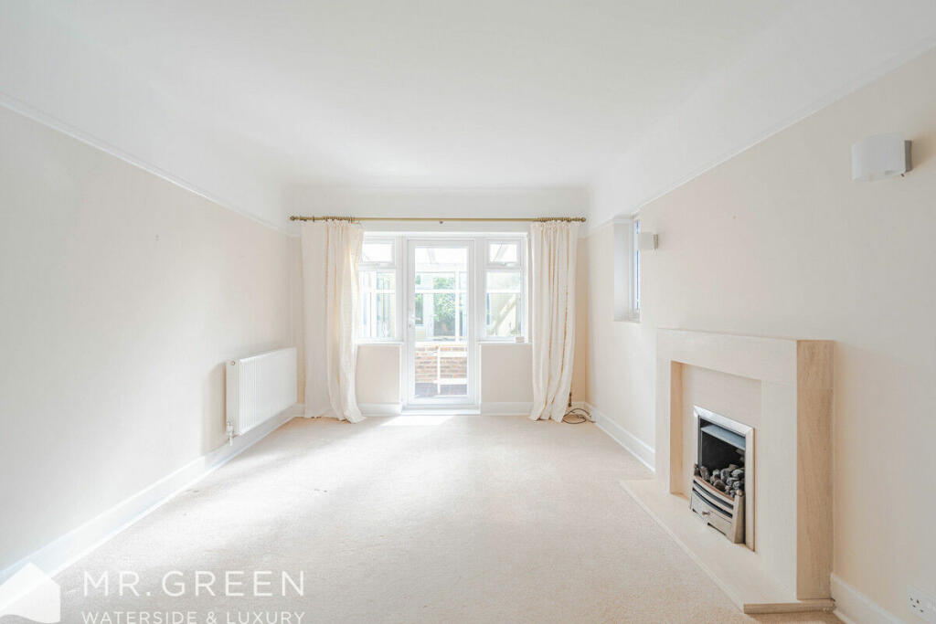 Additional property image - Branders Close, Wick, BH6 4LW