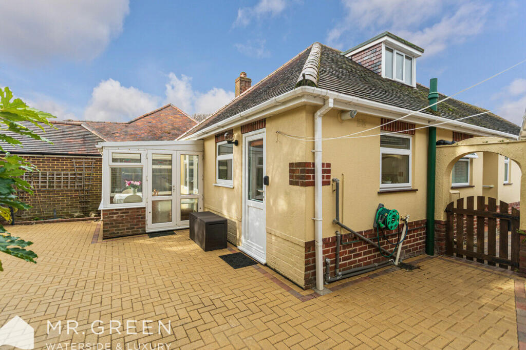 Additional property image - Branders Close, Wick, BH6 4LW