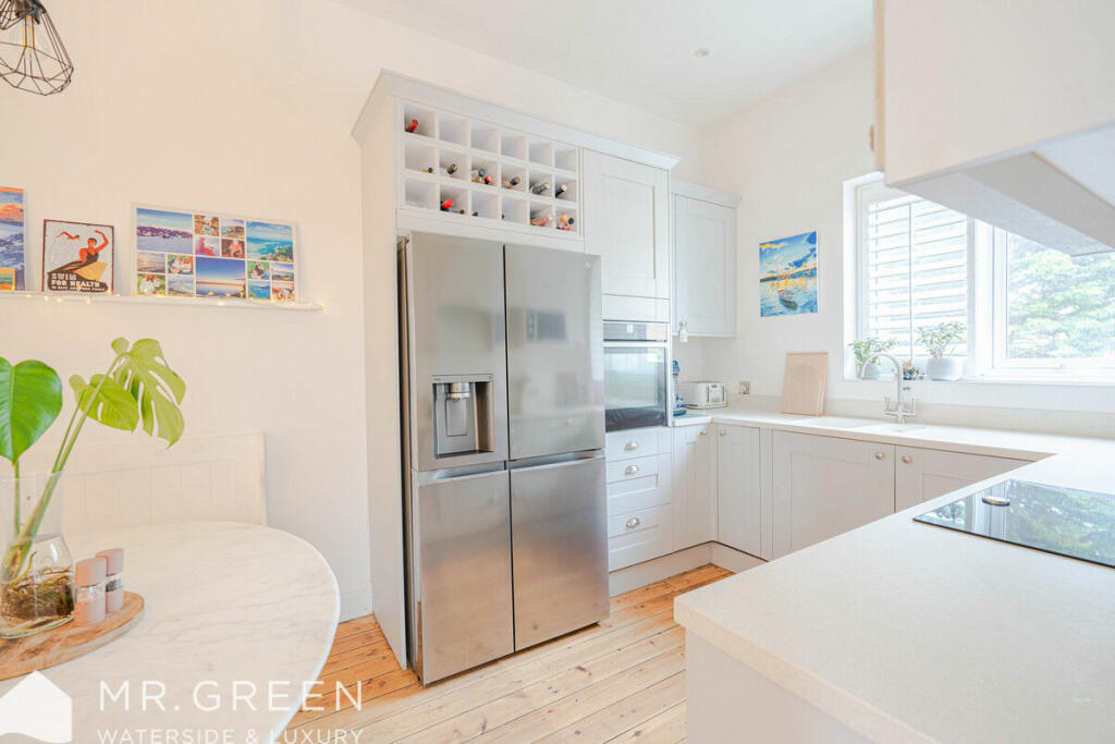 Additional property image - Southbourne Overcliff Drive, Bournemouth, BH6 3PL