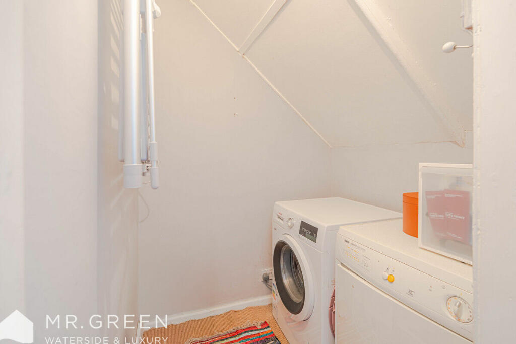 Additional property image - Southbourne Overcliff Drive, Bournemouth, BH6 3PL