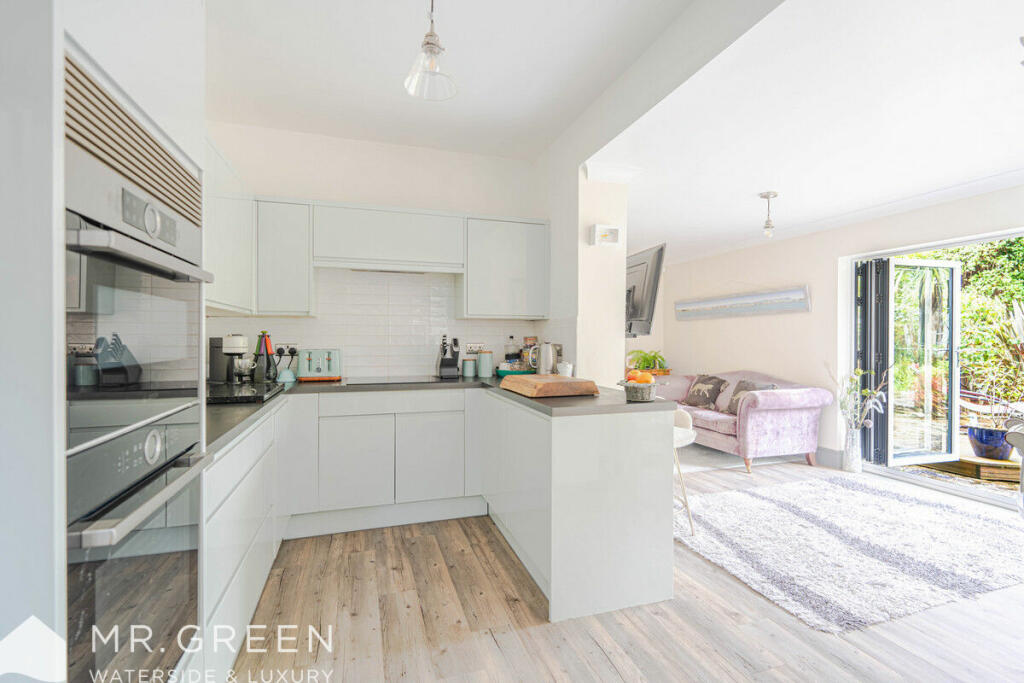 Additional property image - Carbery Avenue, Southbourne, Bournemouth, BH6 3LF