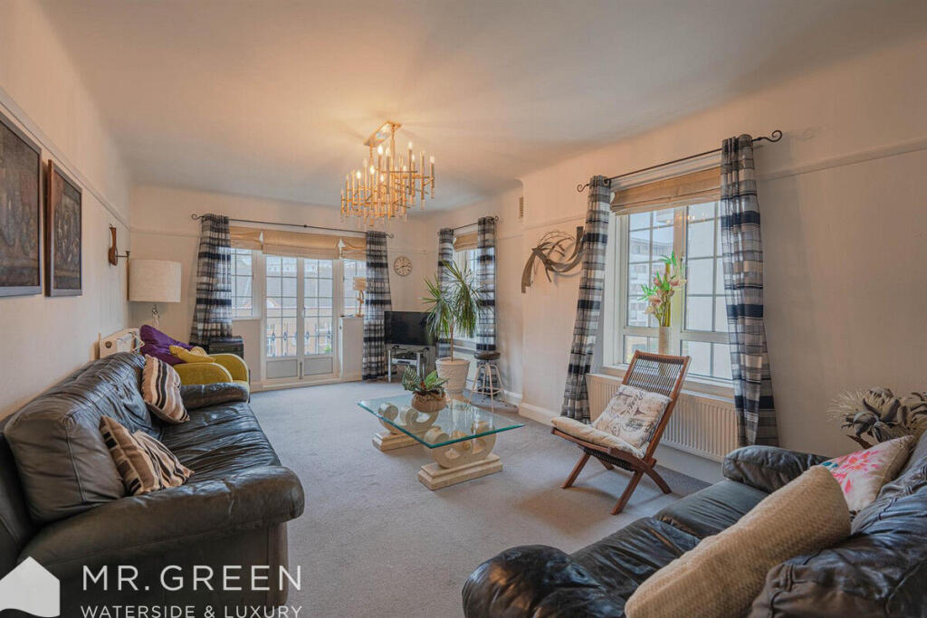 Additional property image - Sea Road, Bournemouth, BH5