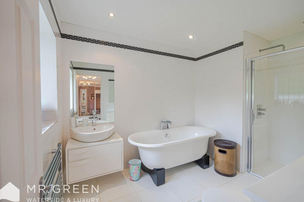 Additional property image - The Avenue, Poole, BH13