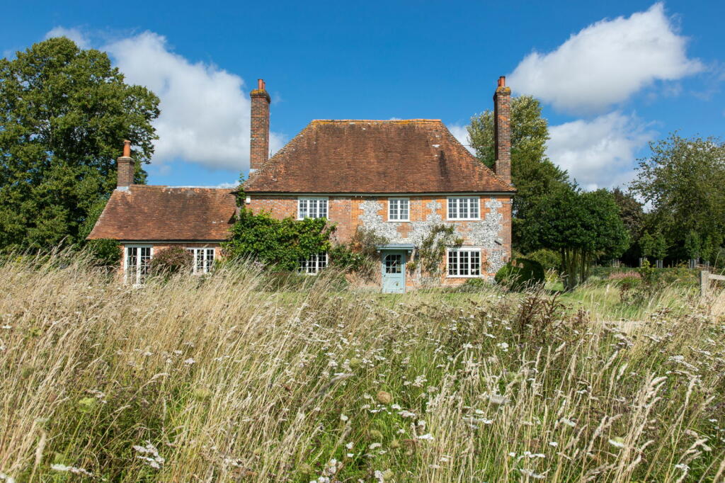 Main image of property: South Hidden Farm, Shefford Woodlands, Berkshire, RG17