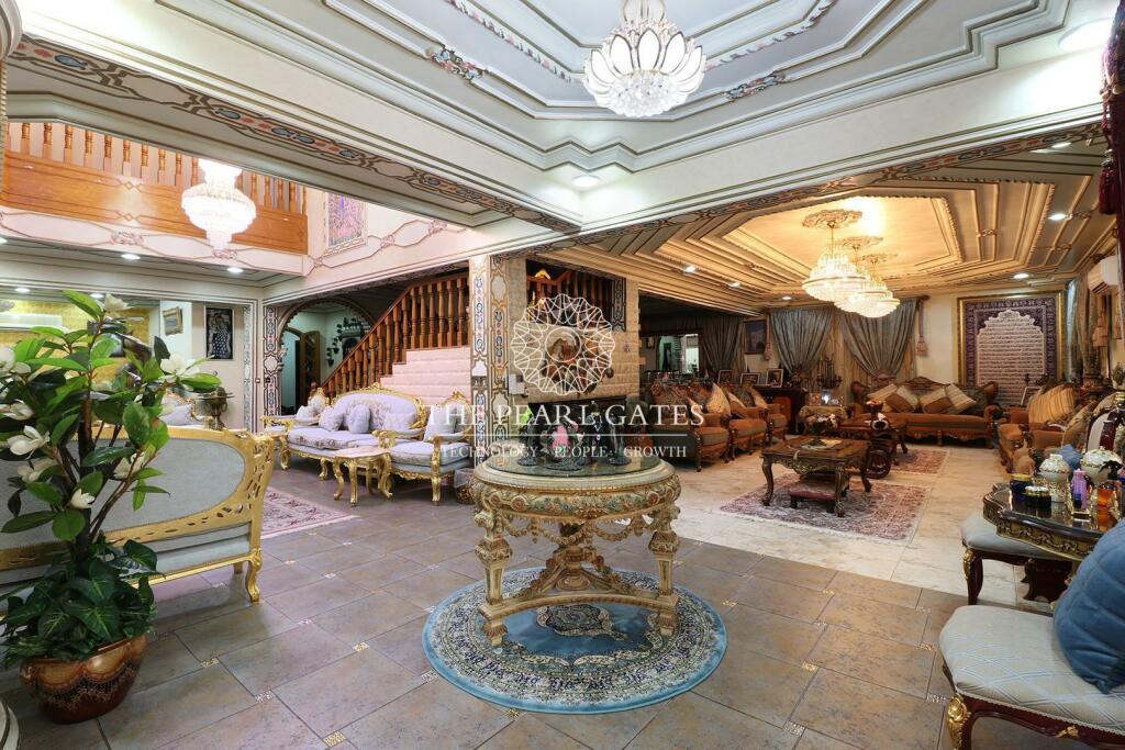 8 bed Villa for sale in Qatar