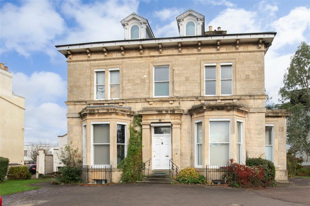 2 bedroom apartment for sale in Ablington, Lansdown Road, Cheltenham GL51
