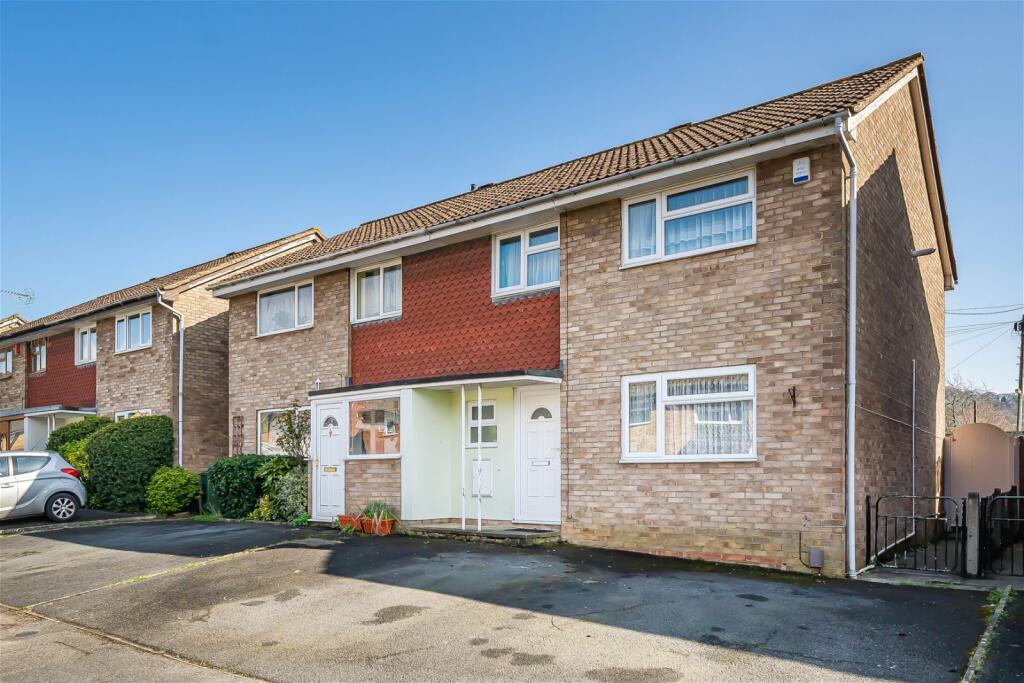 3 bedroom semidetached house for sale in Somme Road, Prestbury