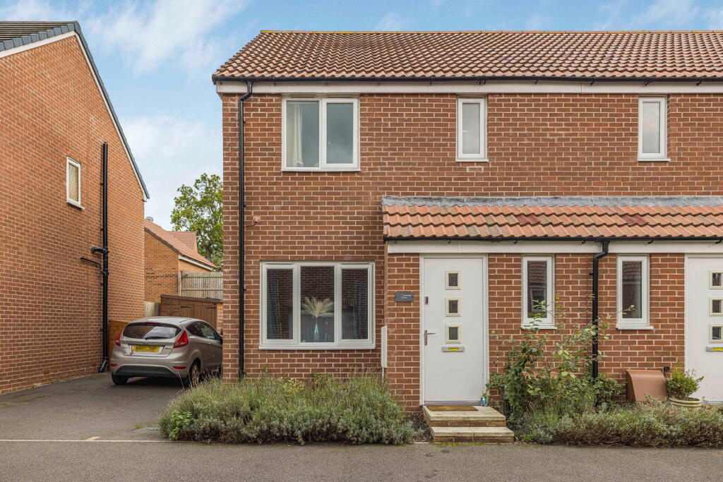 Main image of property: Fossebridge Place, Cheltenham, GL52 5BW