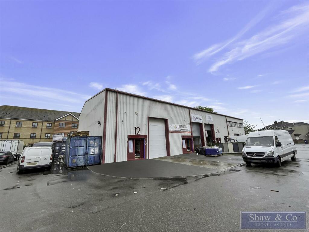 Commercial property for sale in Adrienne Avenue, Southall, UB1