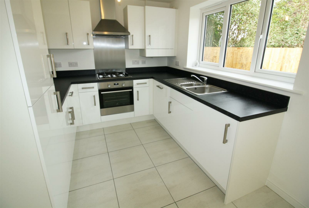 Main image of property: 8 Laund Gardens