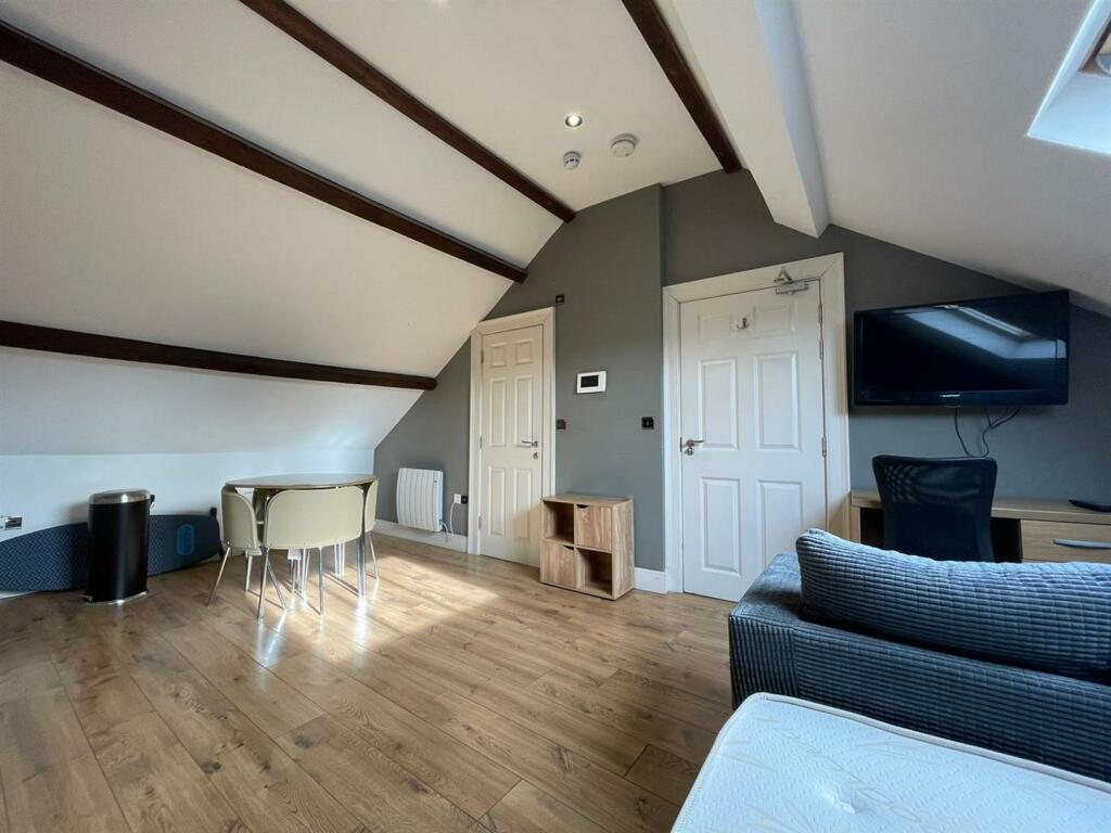 Main image of property: St. Leonards Gate, Lancaster