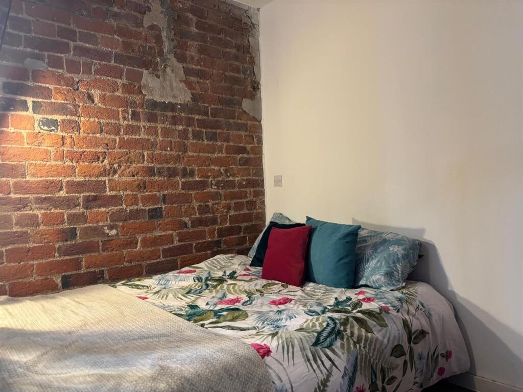 Main image of property: Silk Mill