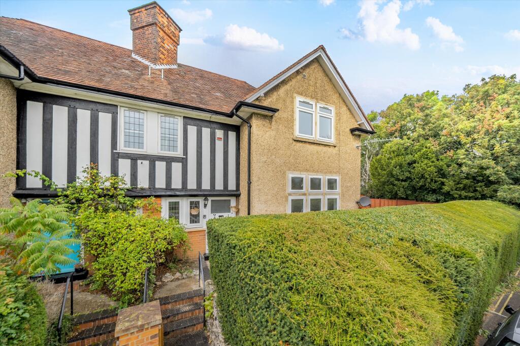 Property image for Blue House Hill, St. Albans, Hertfordshire, AL3