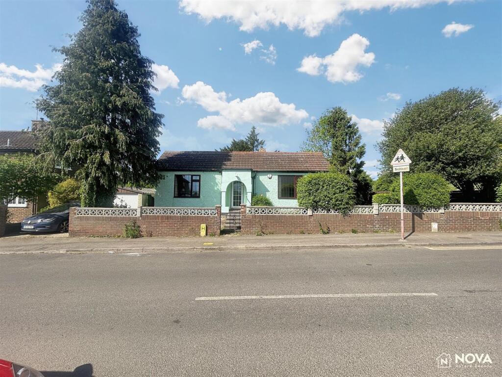 Main image of property: Warden Hill Road, Luton