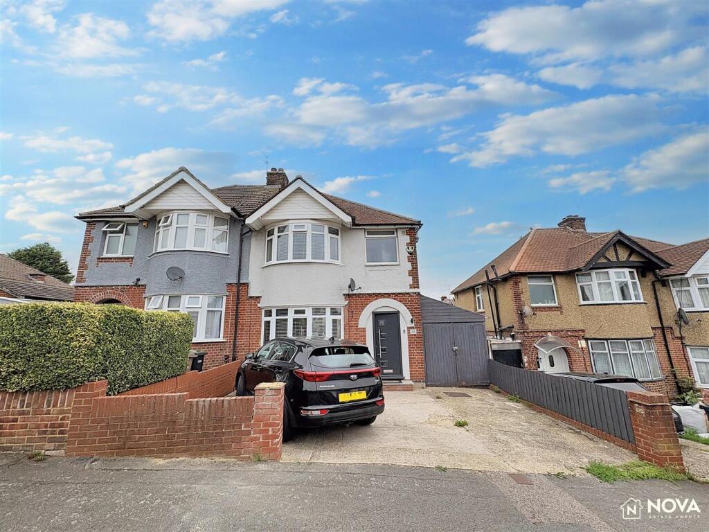 Main image of property: Stanford Road, Luton