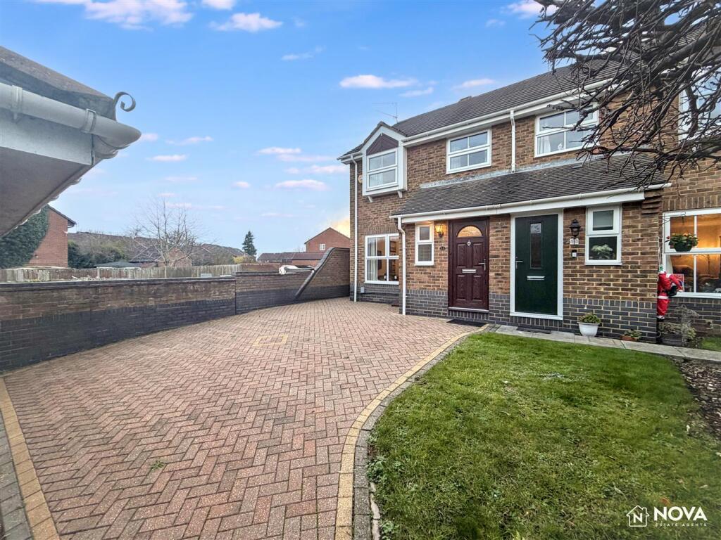 Main image of property: Tylers Mead, Luton
