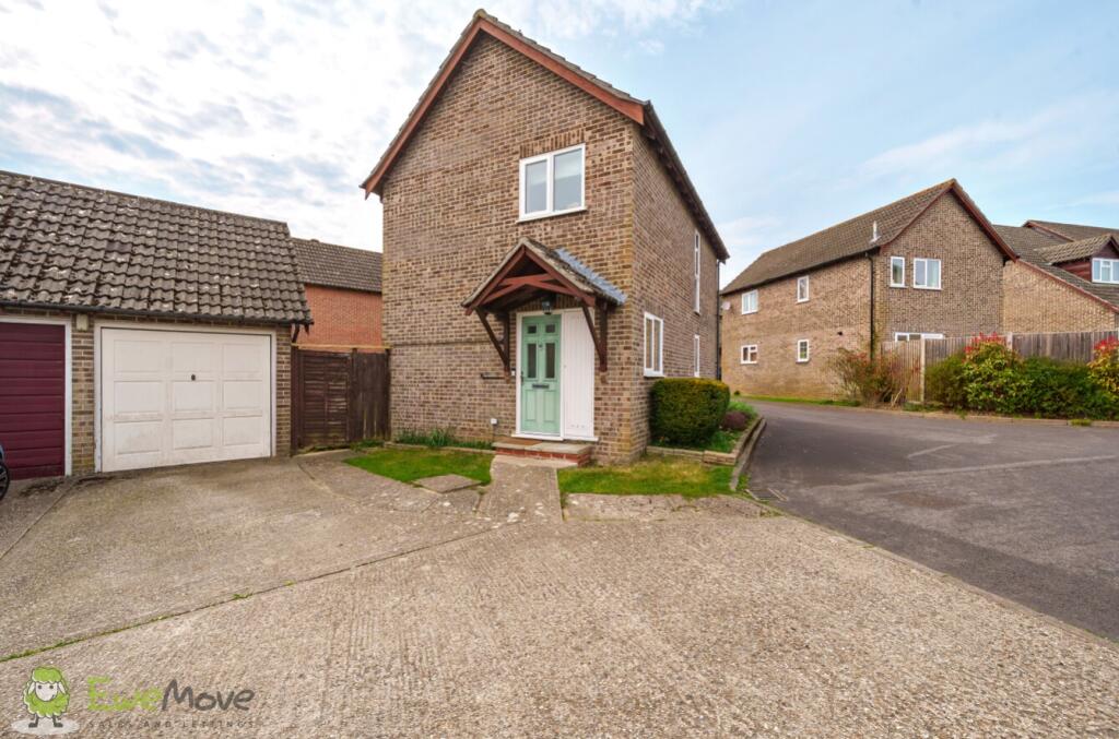 Main image of property: Sarisbury Close, Tadley, Hampshire, RG26