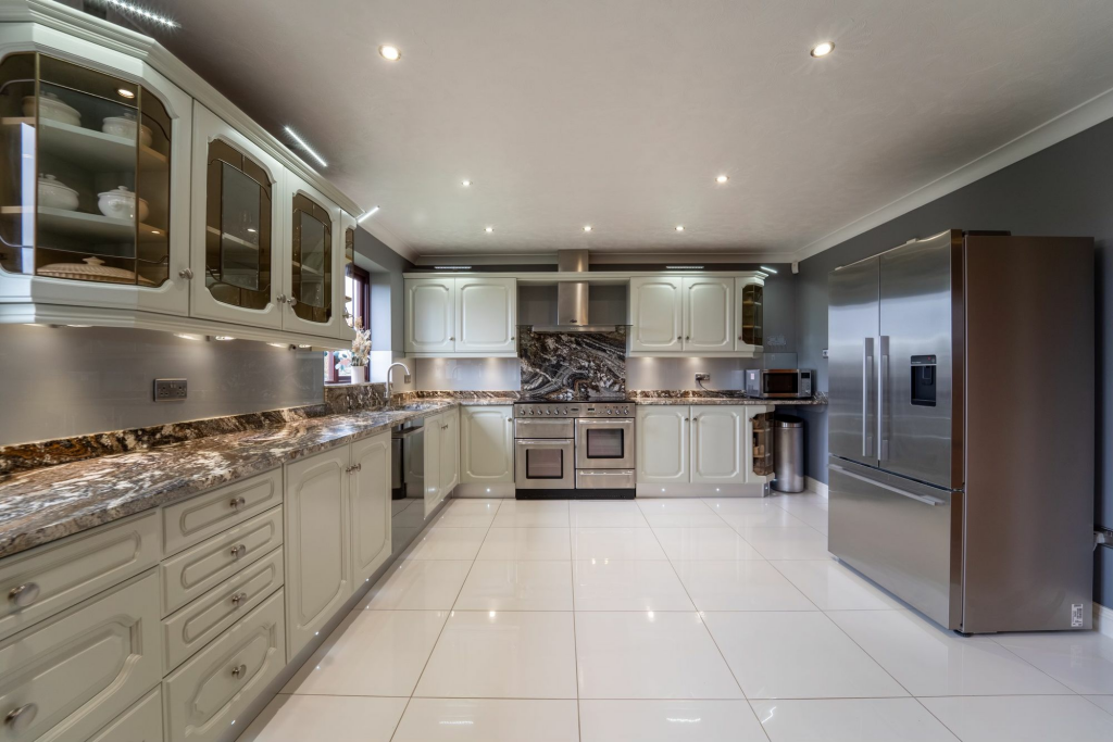 Additional property image - Rectory Close, CH8