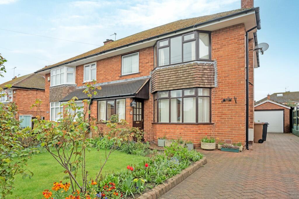 3 bedroom semidetached house for sale in Overlea Drive, Hawarden, CH5