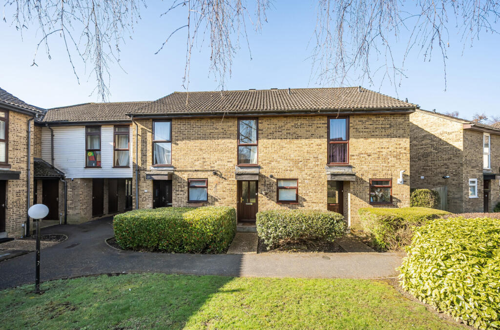 Main image of property: Wellesley Close, Ash Vale, Surrey, GU12