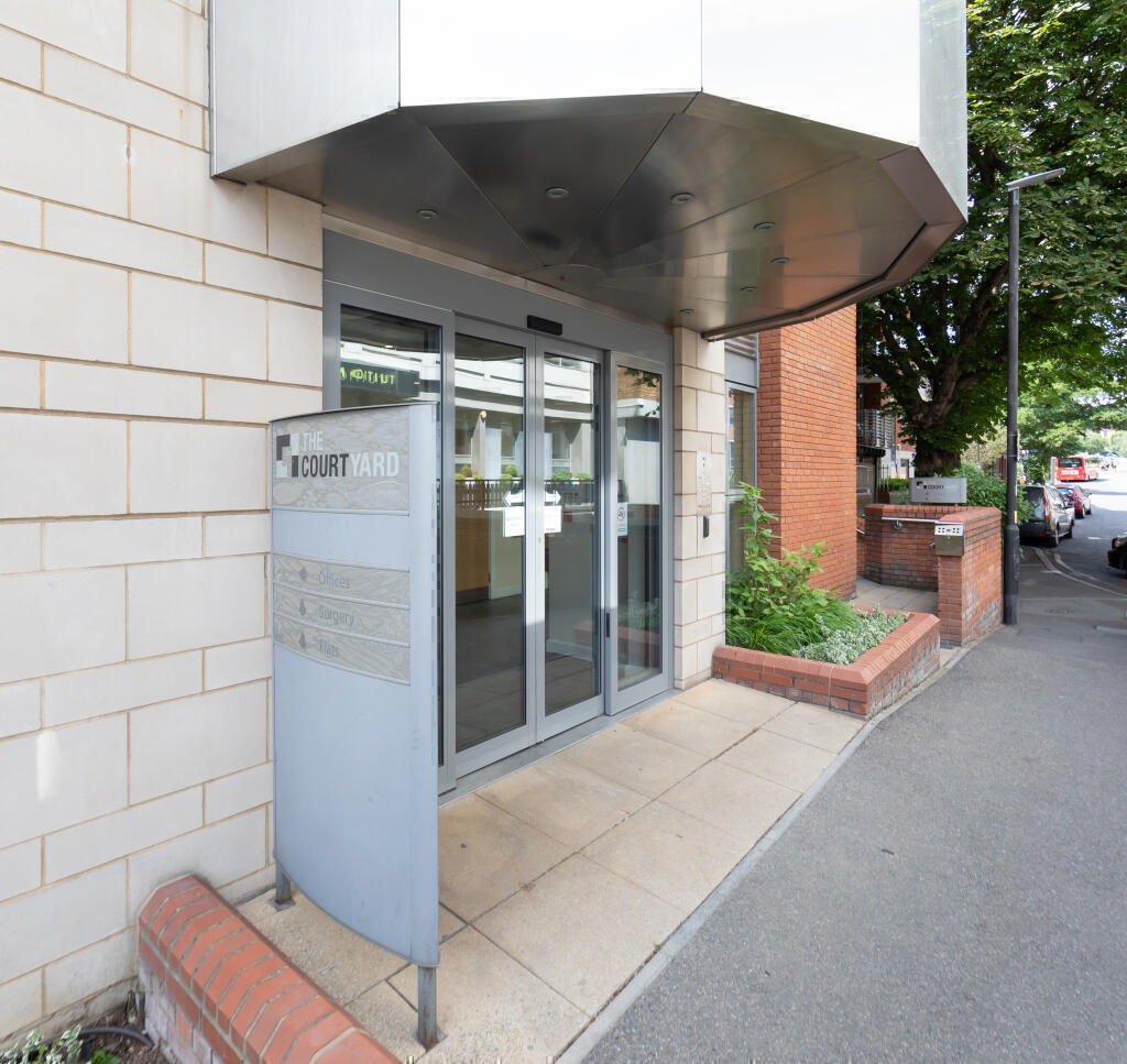 The Courtyard - SW19