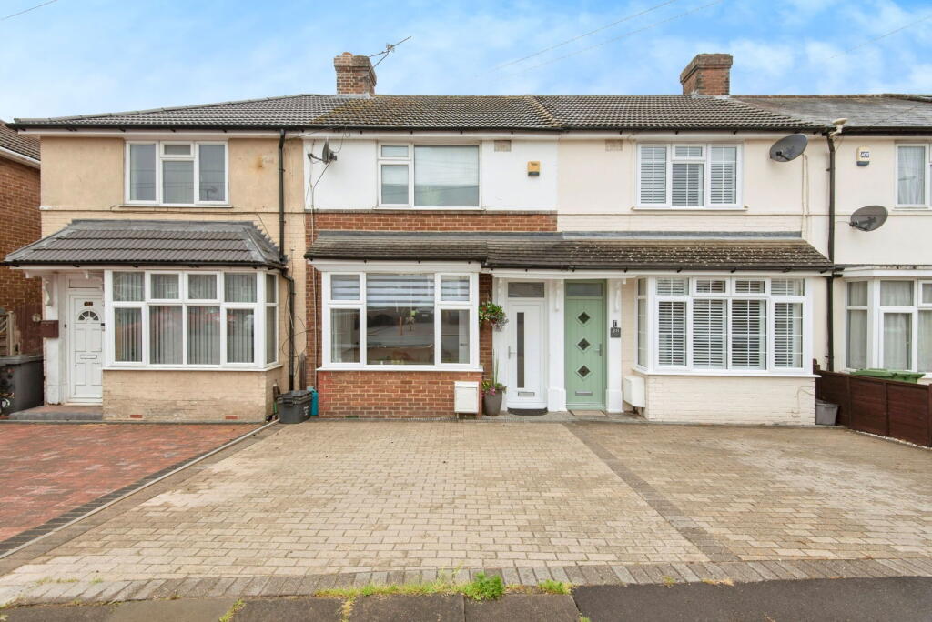 Main image of property: Stapleford Road, Luton, LU2 8AX