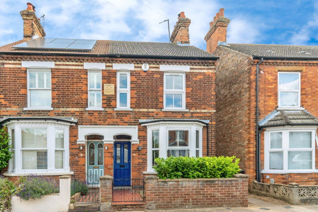 Main image of property: Sandhurst Place, Bedford, MK42 9HT