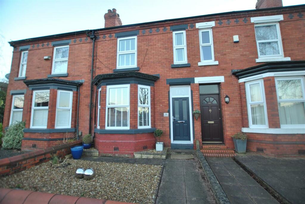 3 bedroom terraced house for rent in Knutsford Road, Grappenhall, Warrington, WA4