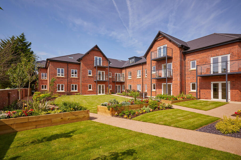 2 bedroom retirement property for sale in The Chimes, Lime Grove