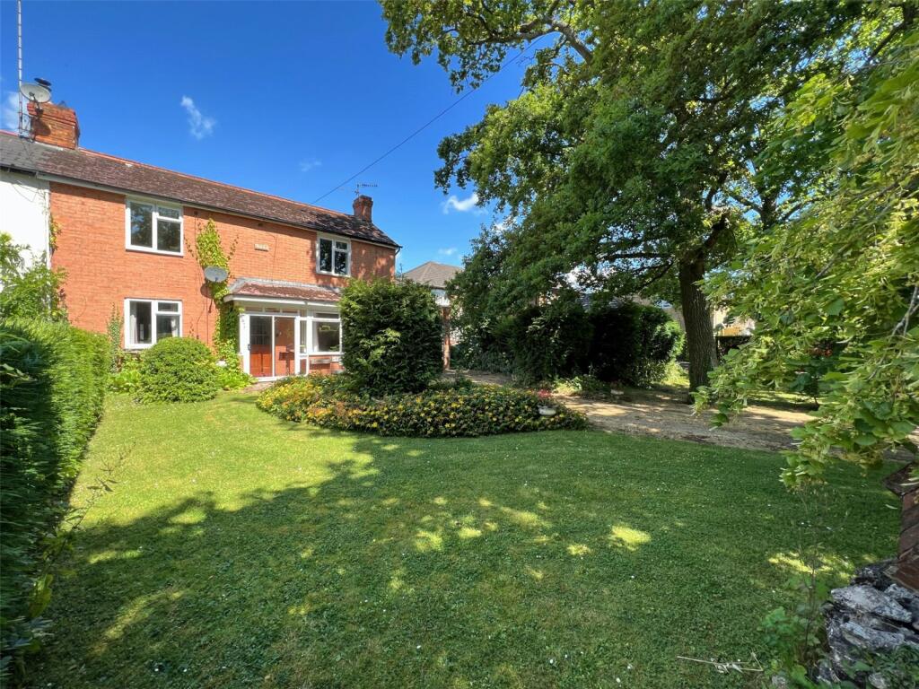3 bedroom end of terrace house for sale in The Pinehurst, South Marston