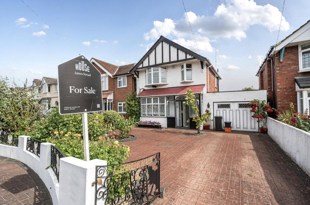 3 bedroom detached house
