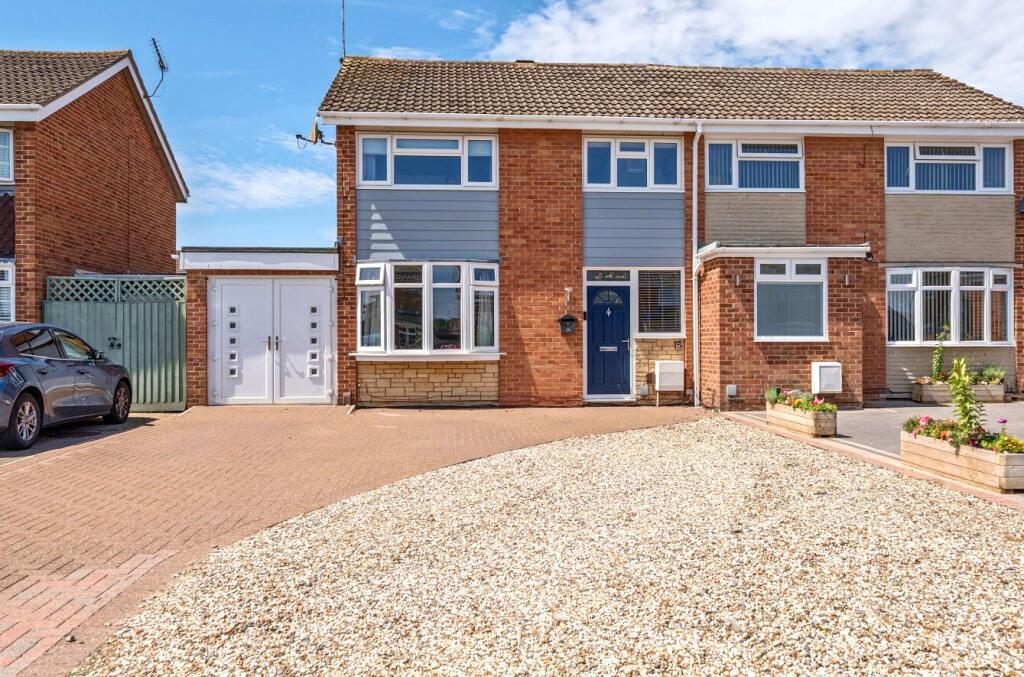 Main image of property: Poltondale, Covingham, Swindon, SN3