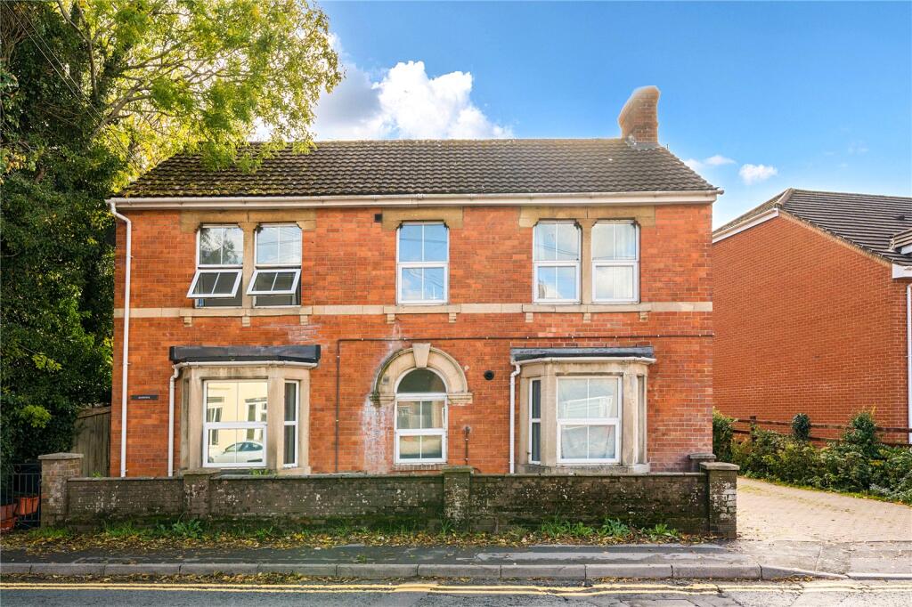 Main image of property: Devizes Road, Wroughton, SN4