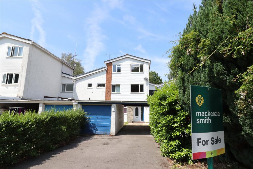 Main image of property: Alphington Green, Frimley, Camberley, Surrey, GU16