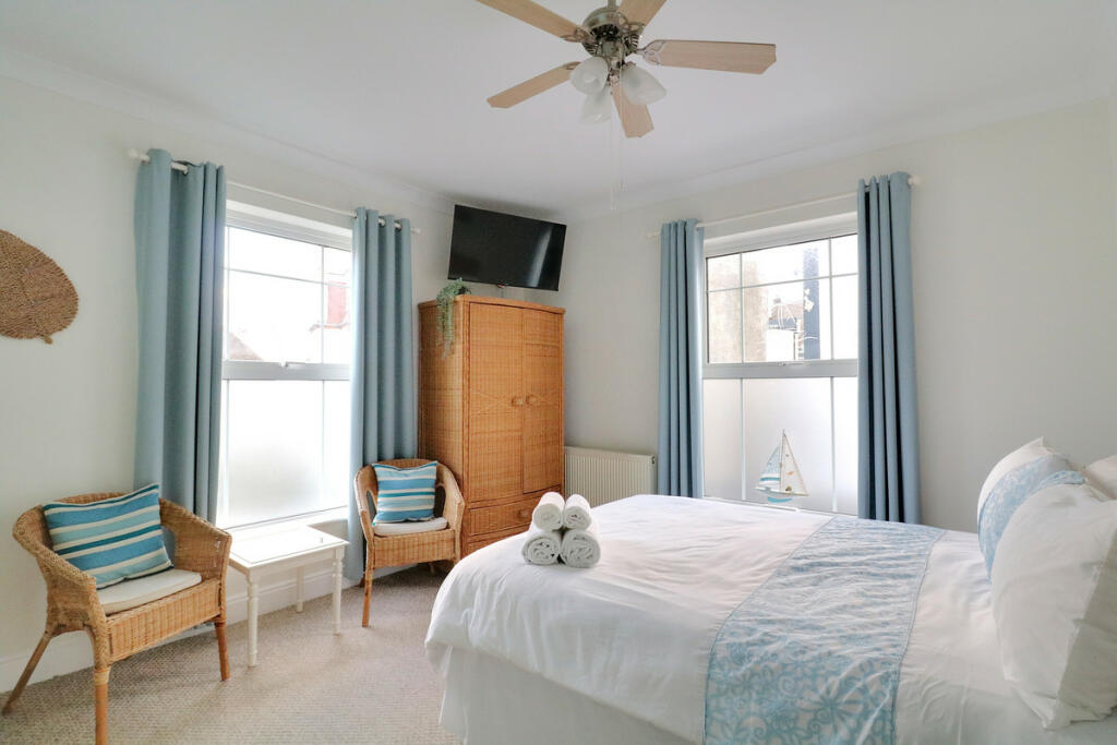 Additional image 8 of Guest House, Walton On The Naze, CO14
