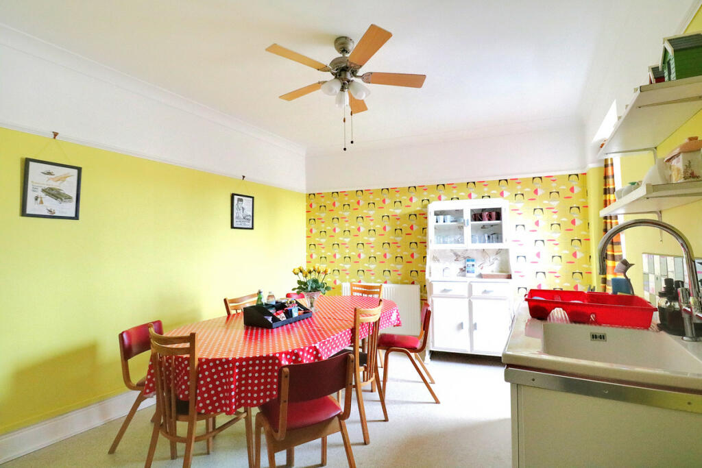 Additional image 6 of Guest House, Walton On The Naze, CO14