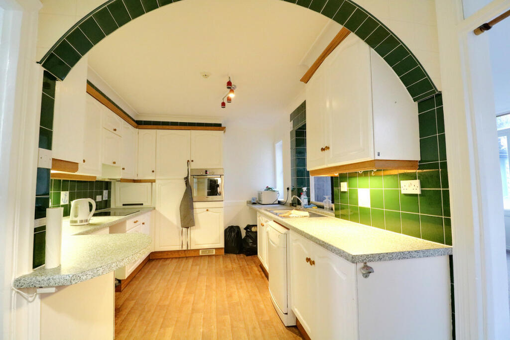 Additional image 3 of Guest House, Walton On The Naze, CO14