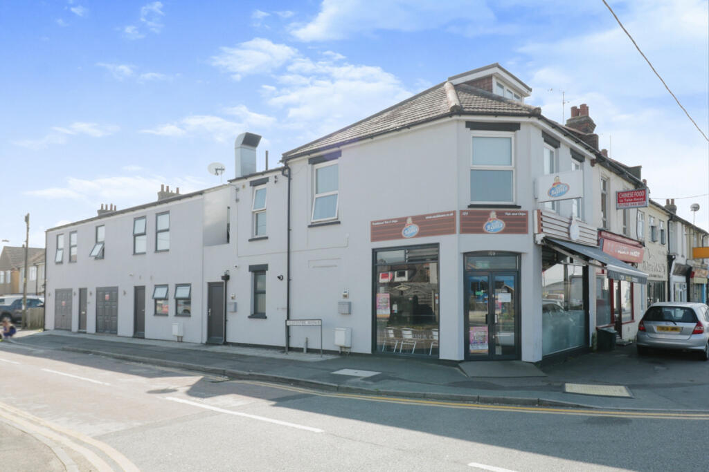 Main image of property: Southend Road, Rochford, SS4