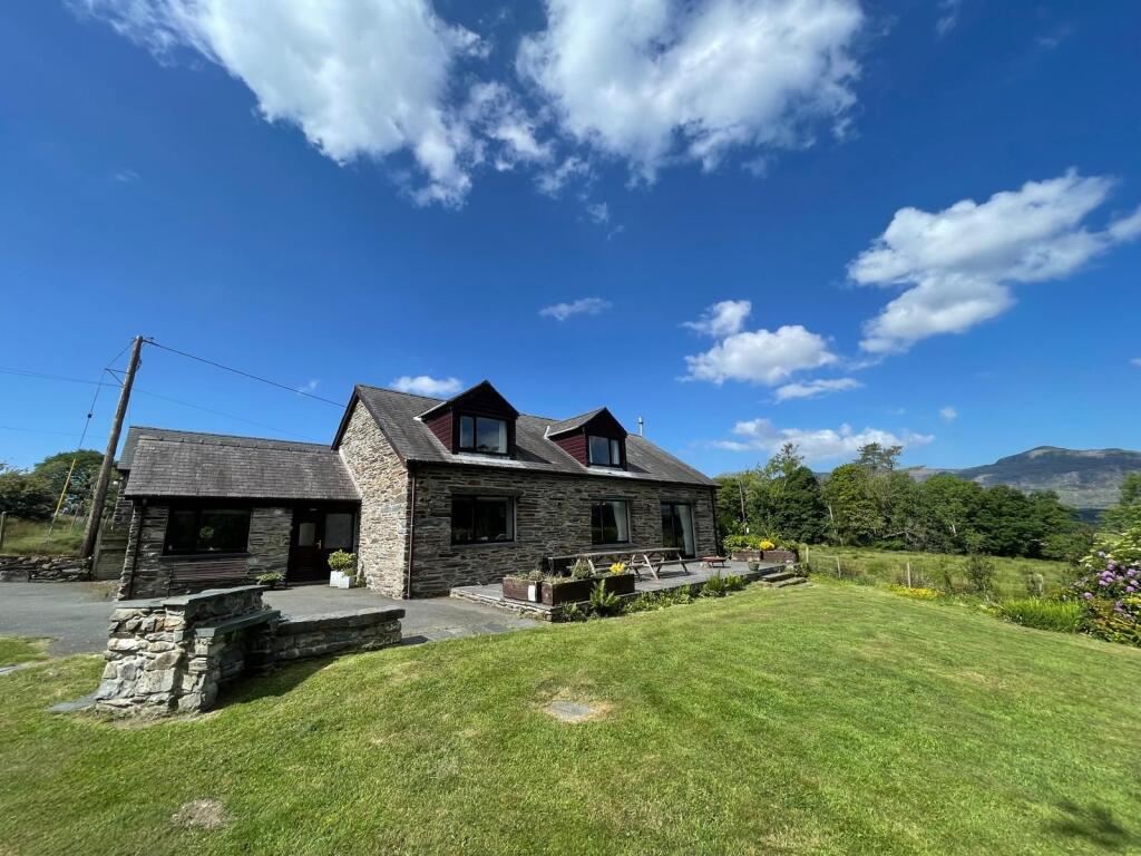 Main image of property: Ysgubor Cae'R Blaidd, Ffestiniog, Blaenau Ffestiniog