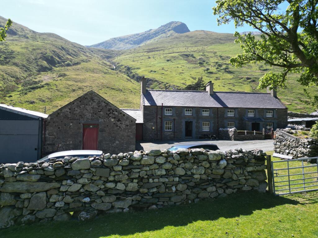 Main image of property: Maes Caradog, Nant Ffrancon