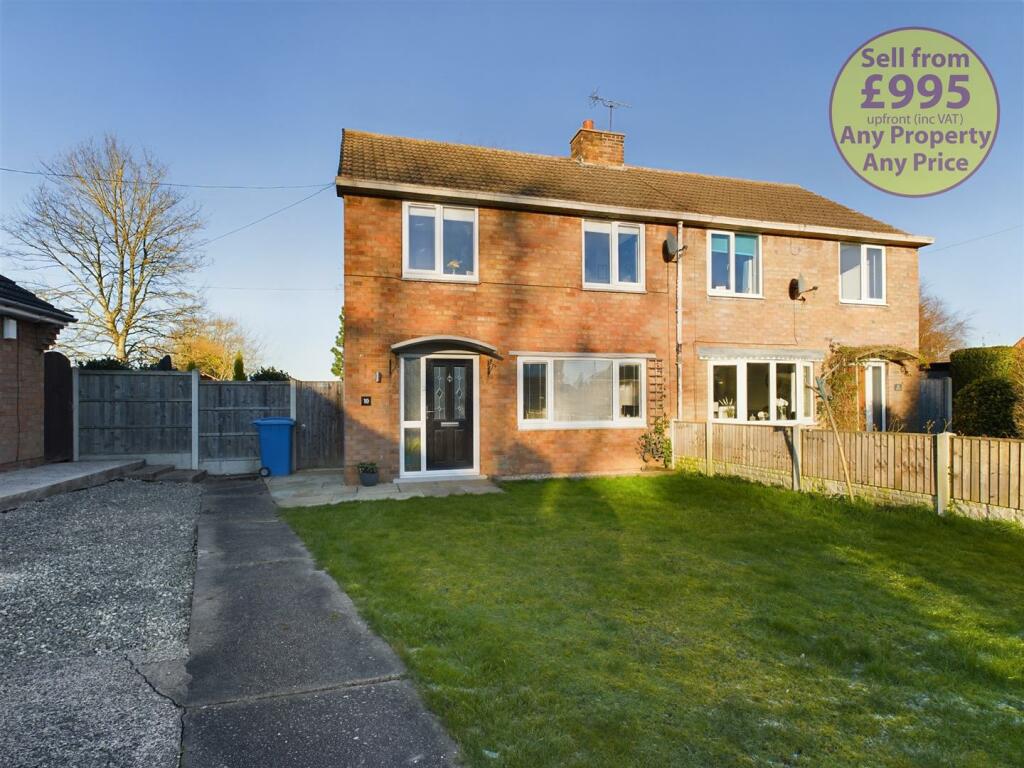 3 bedroom semidetached house for sale in Church Close, North Wheatley