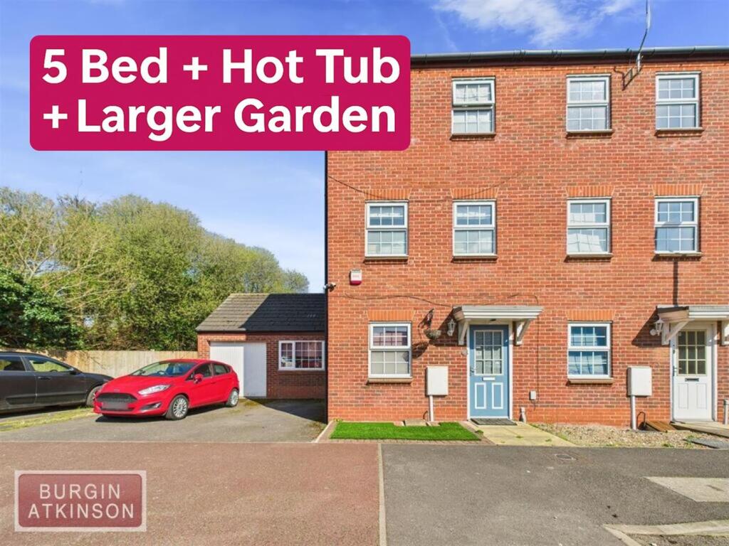 Main image of property: Mill Bridge Close, Retford