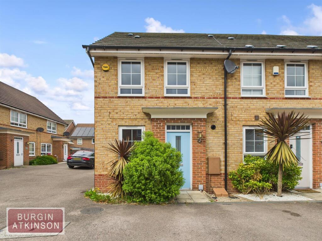 Main image of property: 17, Taunton Way Retford, DN22 7HS