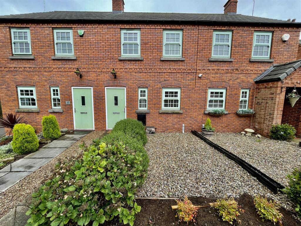 Main image of property: 10, Elizabethan Gardens Retford, DN22 7WP