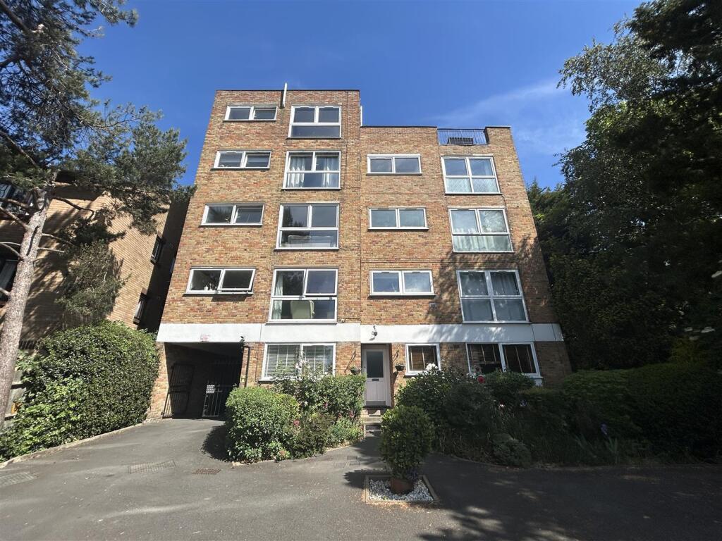 Main image of property: Perivale Lane, UB6