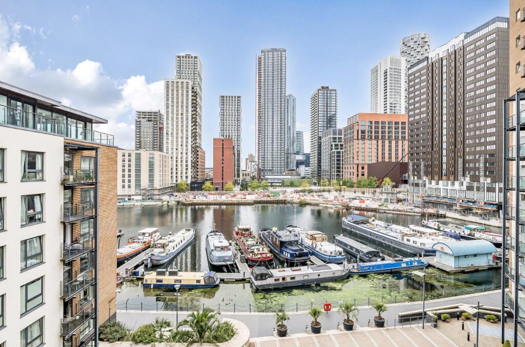 Main image of property: Boardwalk Place, London, E14