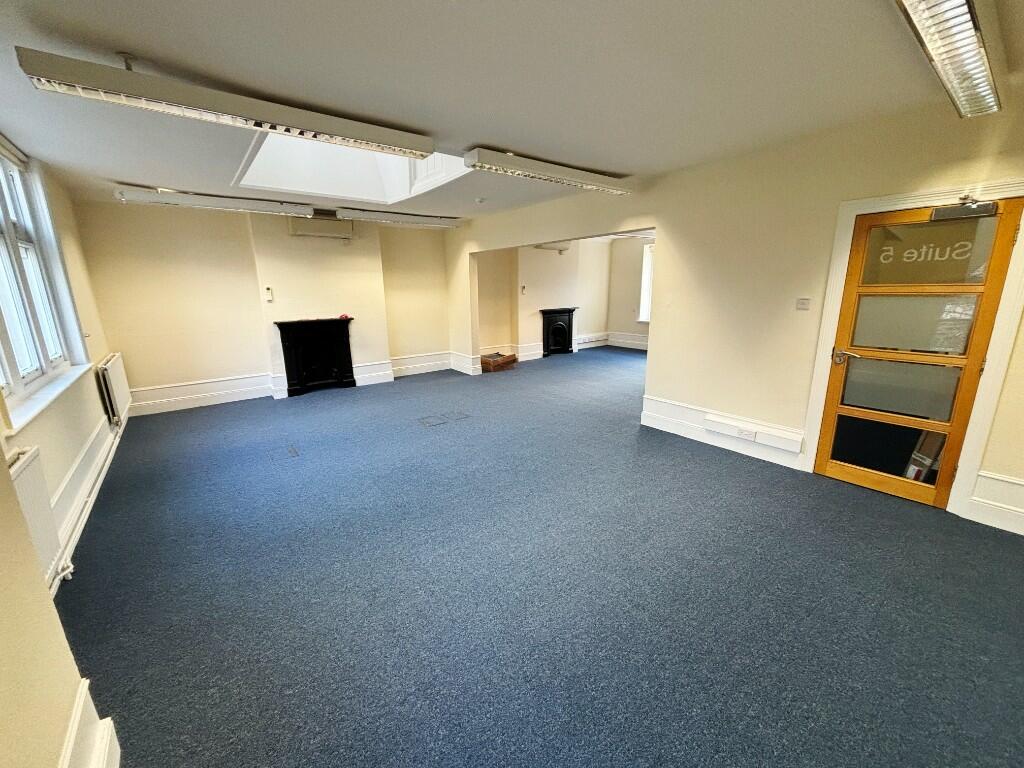 Additional property image - 11 Cathedral Road, Cardiff, CF11 9HA