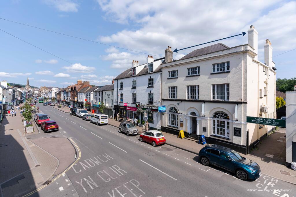 Main image of property: Chippenham House, 102 Monnow Street, Monmouth, NP25 3EQ