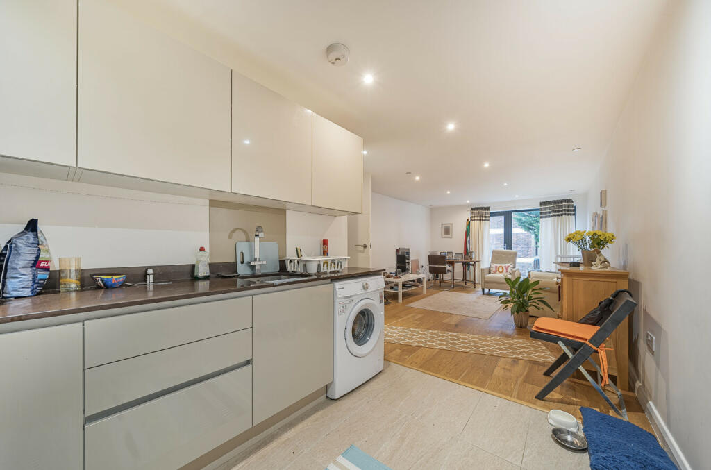 Main image of property: High Street, New Malden