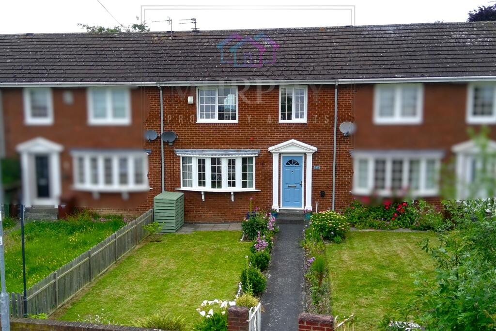 3 bedroom terraced house for sale in Carleton Green Close, Pontefract, West Yorkshire, WF8